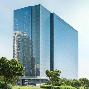 Sky Bay Business Bay دبي